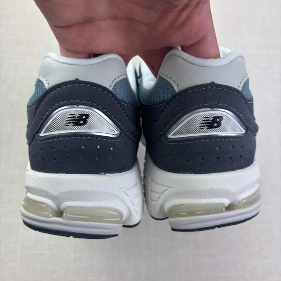 🐟 New Balance 2002R “Magnet Lead” 6.5W - Picture 6 of 6